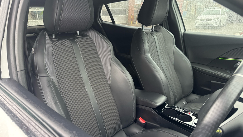 Peugeot 2008 100kW GT 50kWh 5dr Auto Electric Estate